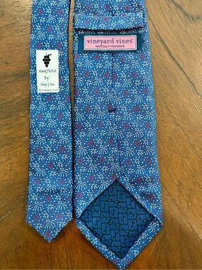Vineyard Vines Blue Silk Tie & Pocket Square